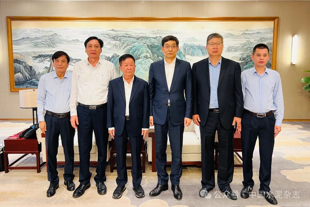 中国水泥协会会长周育先会见德国、哈萨克斯坦、印度尼西亚及越南代表团